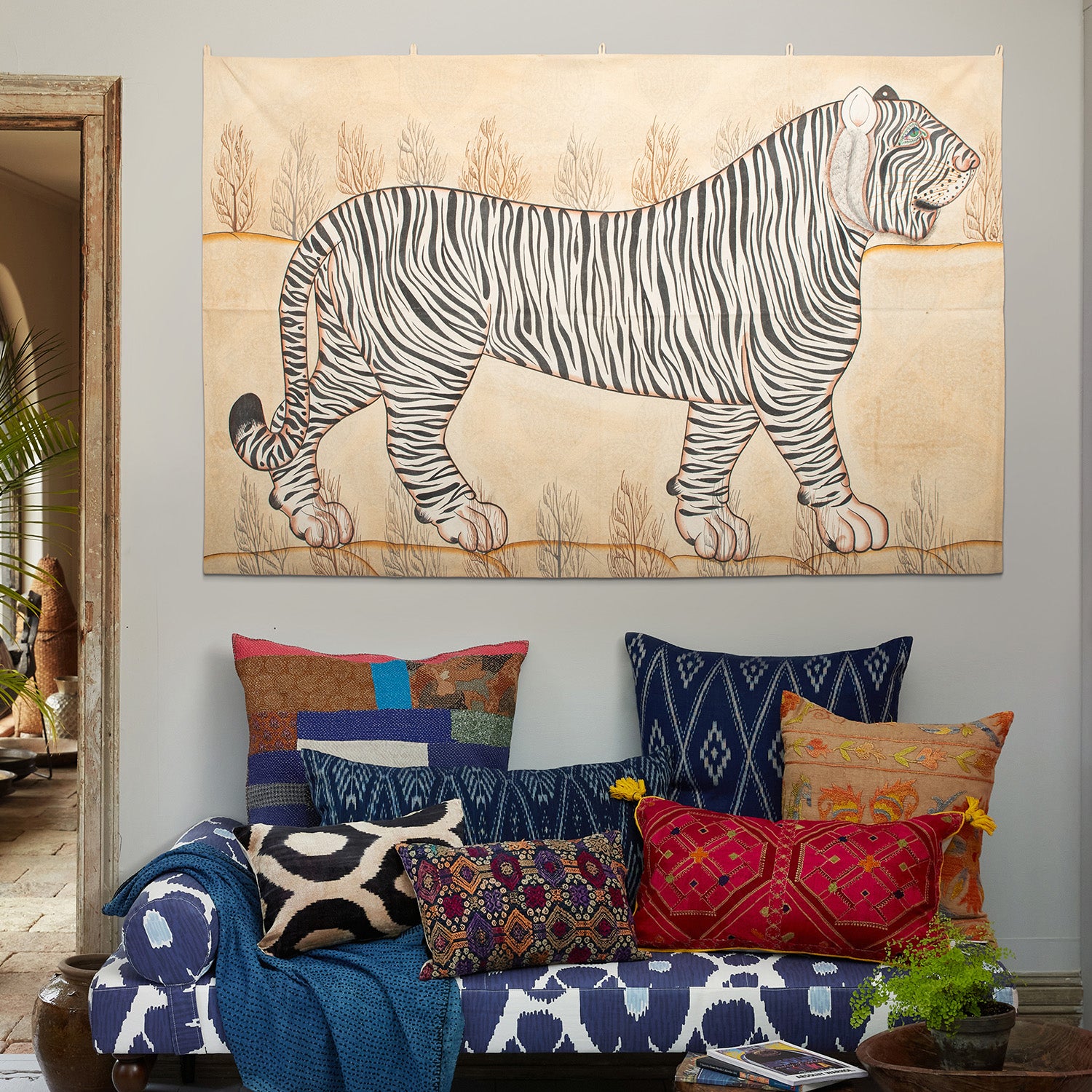 Right White Tiger Tapestry